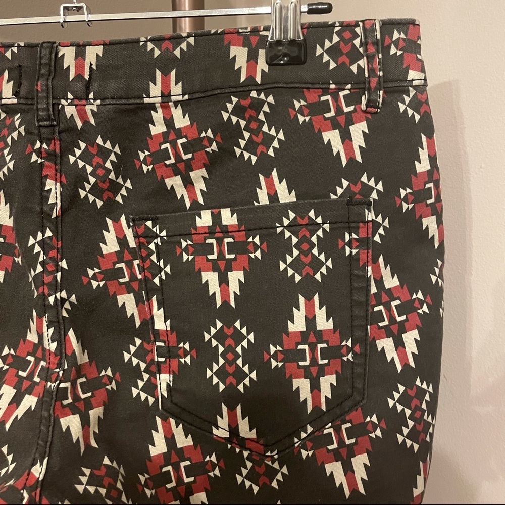 Forever 21 Patterned Skinny Leg Jeans Size M REAL POCKETS - Picture 4 of 4